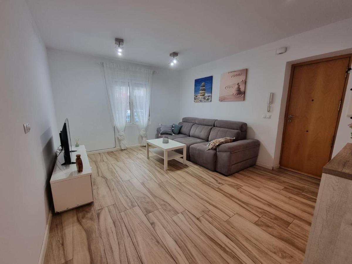 Carolinas Suit Apartment Alicante Exterior photo